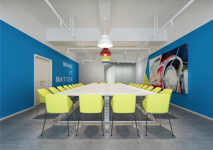 辦公家具廠房辦公室會議室裝修設(shè)計(jì)案例效果圖