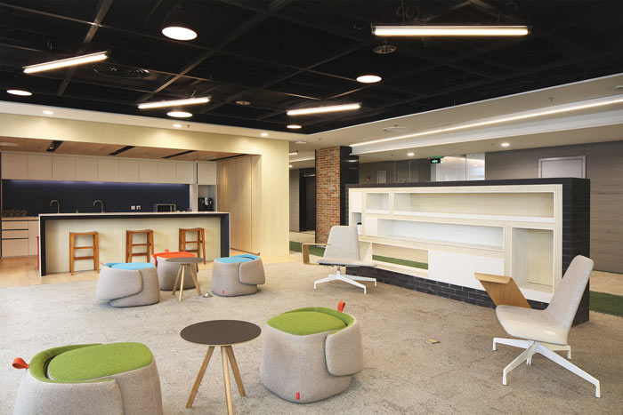 1450平方工業(yè)風(fēng)辦公室茶水間裝修設(shè)計(jì)案例效果圖