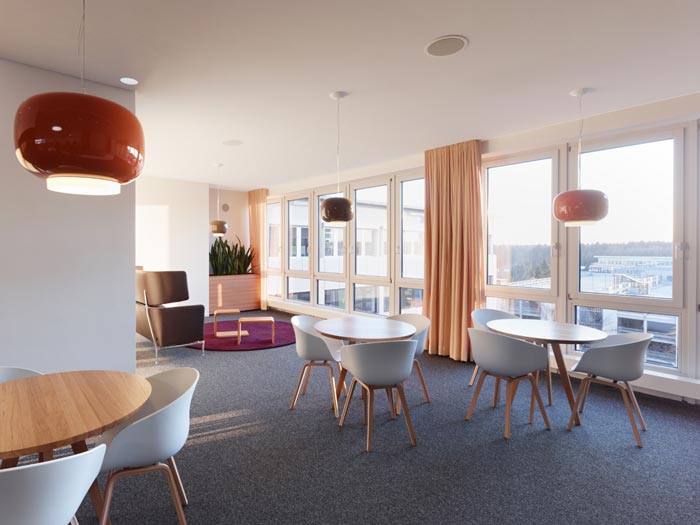 軟件開發(fā)公司辦公室休息區(qū)域裝修設(shè)計(jì)案例效果圖