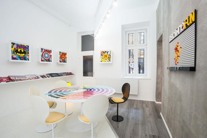 品牌設(shè)計(jì)工作室交流區(qū)域裝修設(shè)計(jì)案例效果圖