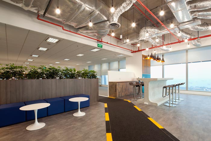 在線旅游公司辦公室吧臺裝修設(shè)計案例效果圖