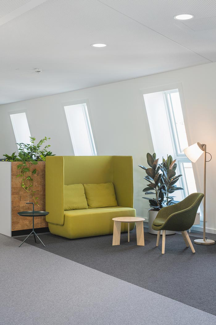 IT咨詢公司辦公室交流區(qū)域裝修設(shè)計案例效果圖