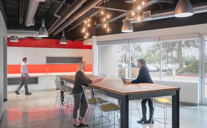 投資者服務(wù)公司辦公室交流區(qū)域裝修設(shè)計(jì)案例效果圖