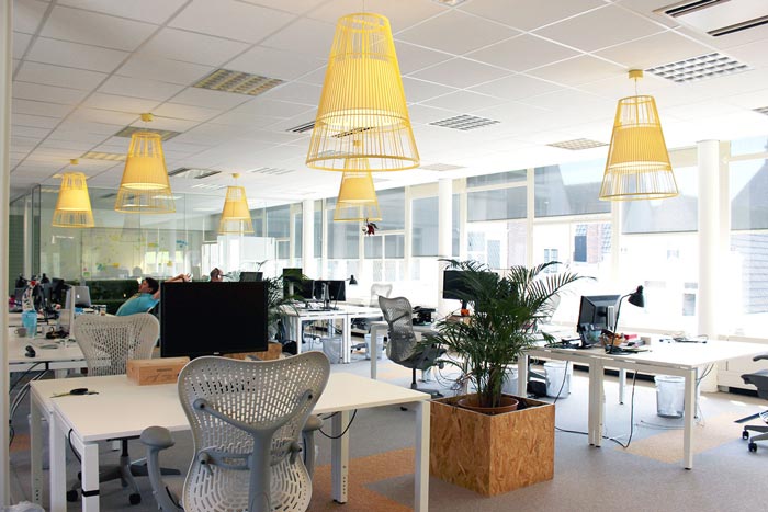 創(chuàng)新人性化辦公室辦公區(qū)域裝修設(shè)計(jì)案例效果圖