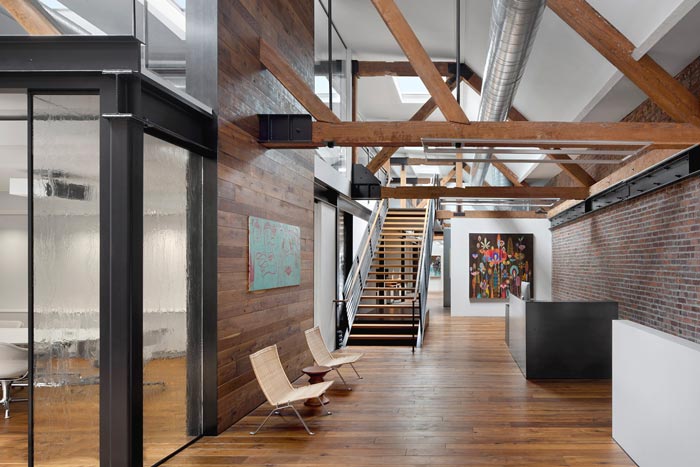 480平方兩層辦公室前臺裝修設(shè)計實景圖