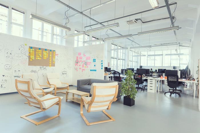 550平方辦公室洽談區(qū)域裝修設(shè)計(jì)實(shí)景圖