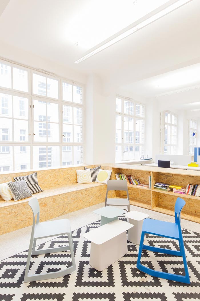 400平方數(shù)字營銷公司辦公室接待區(qū)域裝修設(shè)計(jì)實(shí)景圖