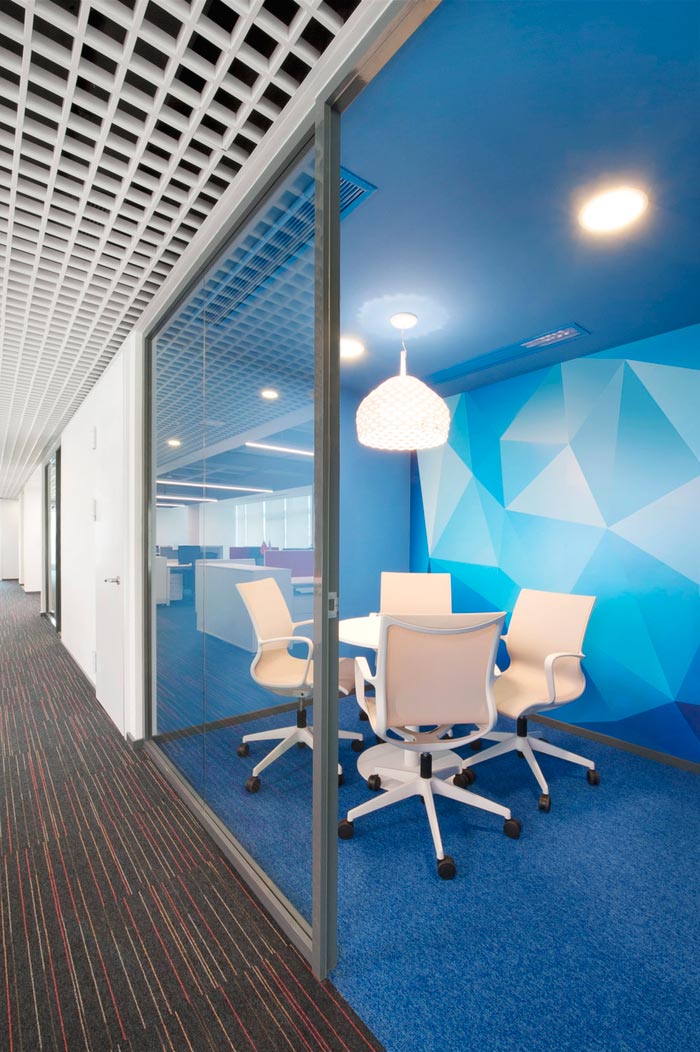 600平方開放式辦公室洽談區(qū)域裝修設(shè)計實景圖