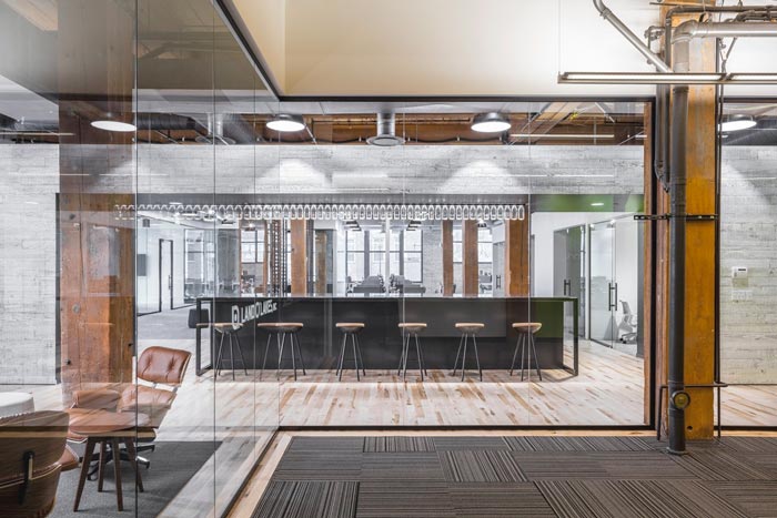 800平方通信辦公室裝修設(shè)計(jì)實(shí)景圖