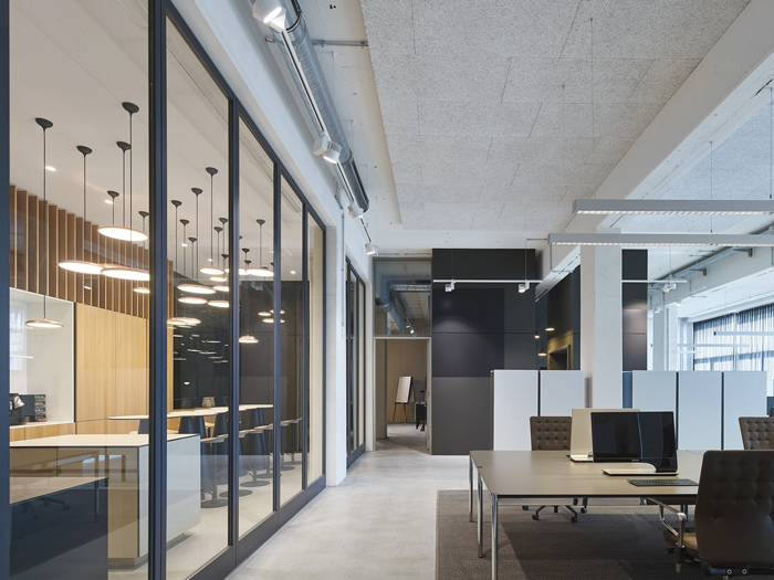 策劃公司小型辦公室動線裝修設(shè)計效果圖