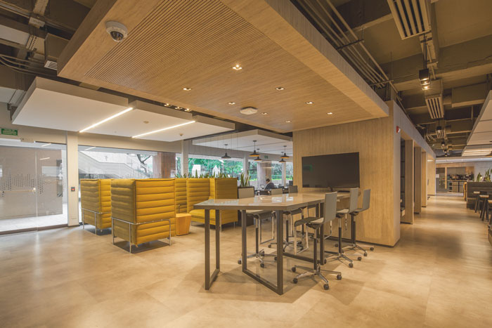 貸款金融公司辦公室休息區(qū)域裝修設(shè)計(jì)案例效果圖