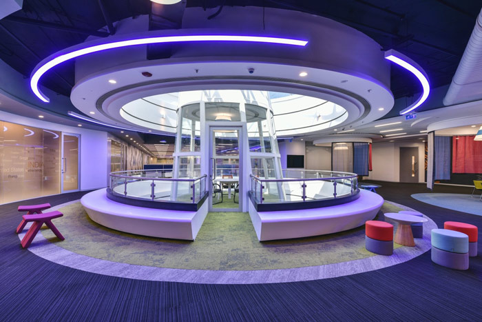 廠房辦公室辦公過道裝修設(shè)計案例效果圖