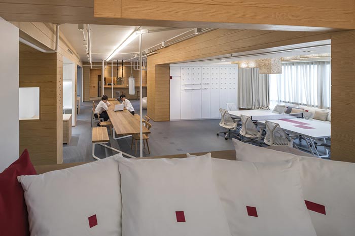 IT創(chuàng)業(yè)公司辦公室大廳裝修設(shè)計案例效果圖