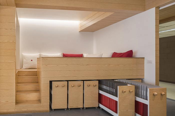 IT創(chuàng)業(yè)公司辦公室閱讀區(qū)裝修設(shè)計案例效果圖