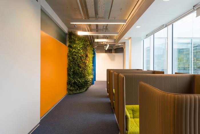 科技信息公司辦公室交流區(qū)裝修設(shè)計案例效果圖