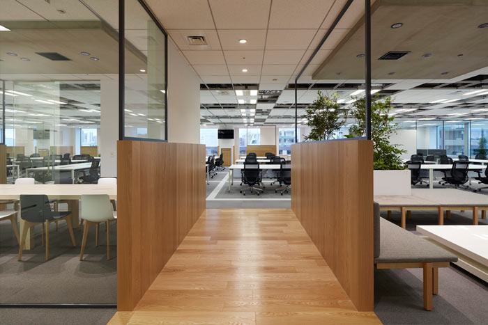 國際貿(mào)易公司辦公室過道裝修設(shè)計效果圖