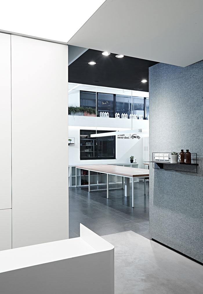 長(zhǎng)方形辦公室過道裝修效果圖