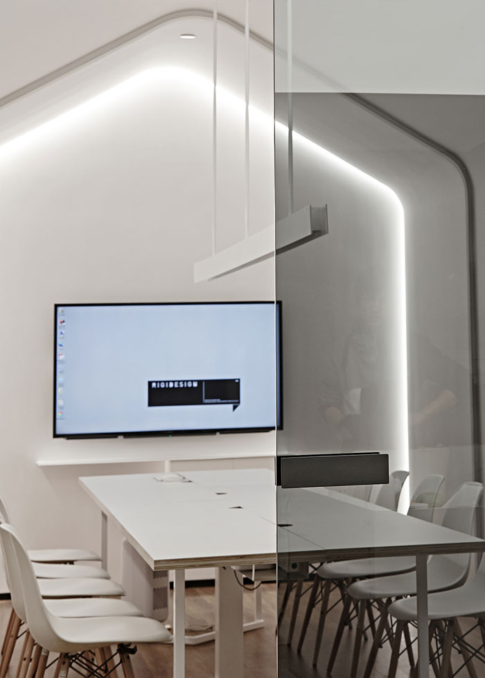 長(zhǎng)方形辦公室會(huì)議室裝修效果圖