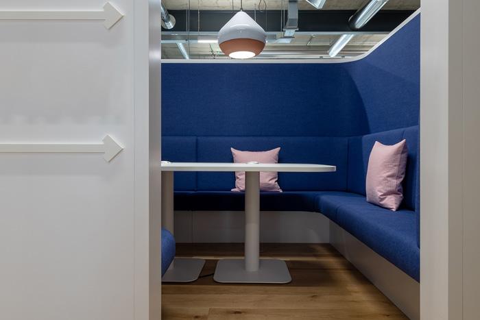 科技公司辦公室交流區(qū)裝修設(shè)計(jì)效果圖