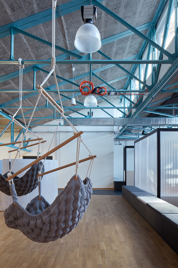 電子商務(wù)辦公室掛椅裝修效果圖