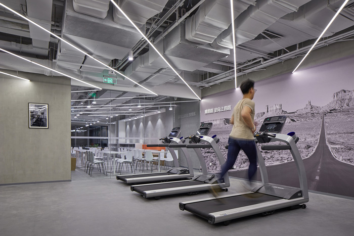 辦公大樓健身區(qū)裝修設(shè)計效果圖