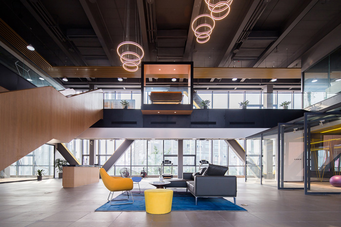 創(chuàng)客辦公大廳裝修設(shè)計效果圖