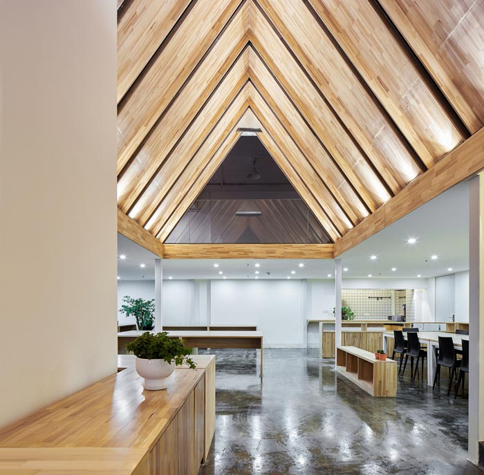 loft辦公室進(jìn)門區(qū)裝修設(shè)計(jì)效果圖