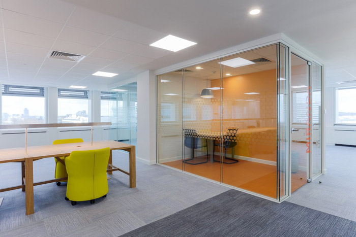 理財公司接待區(qū)裝修設計效果圖