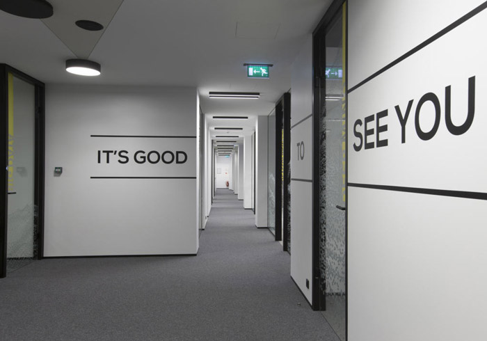 電子科技辦公室過道裝修設計效果圖