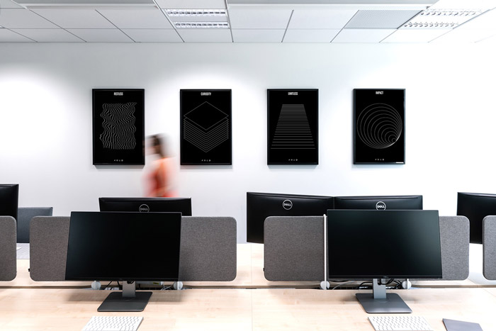 軟件開發(fā)公司辦公室辦公區(qū)設(shè)計效果圖