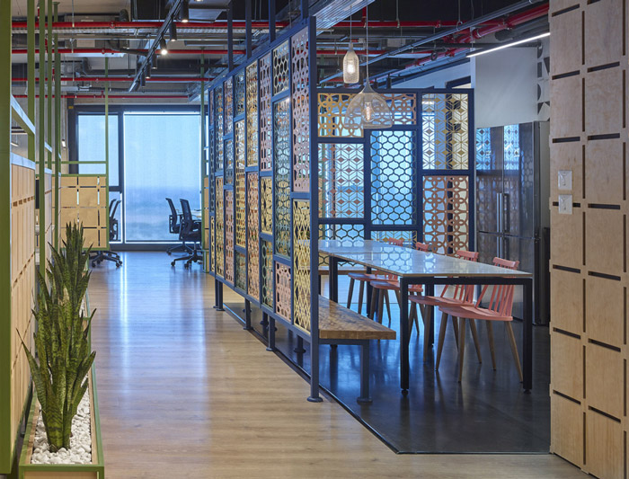 營養(yǎng)科技公司辦公室會議區(qū)設(shè)計效果圖