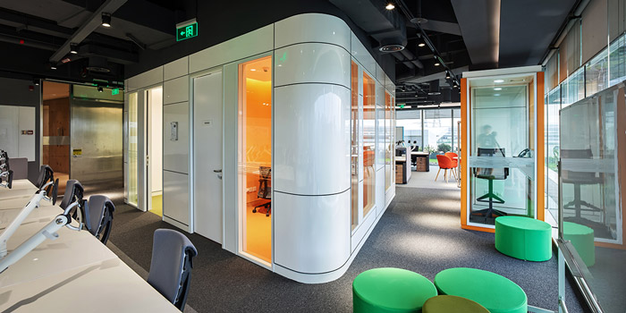 園區(qū)辦公樓動線裝修設(shè)計效果圖