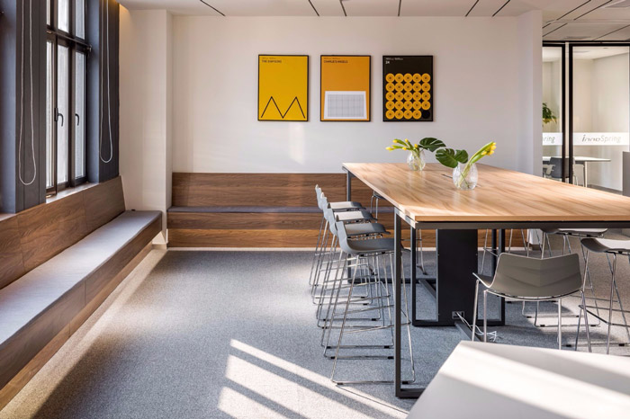 科技辦公室會(huì)議室裝修設(shè)計(jì)效果圖