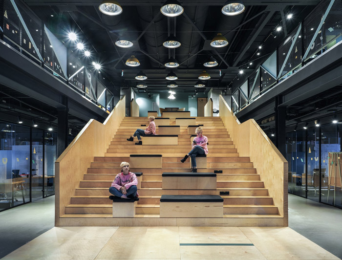 共享辦公室公共區(qū)域裝修設(shè)計效果圖