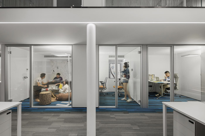 兩層辦公空間洽談區(qū)裝修設(shè)計方案