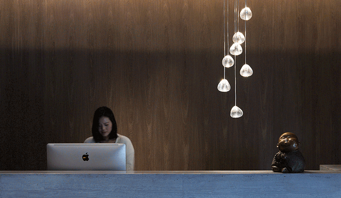 集團辦公室前臺裝修設(shè)計方案