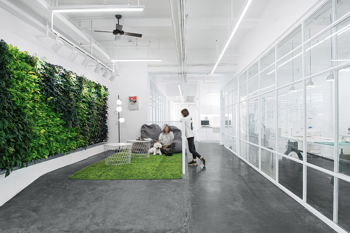 時(shí)尚創(chuàng)意工坊過道裝修效果圖