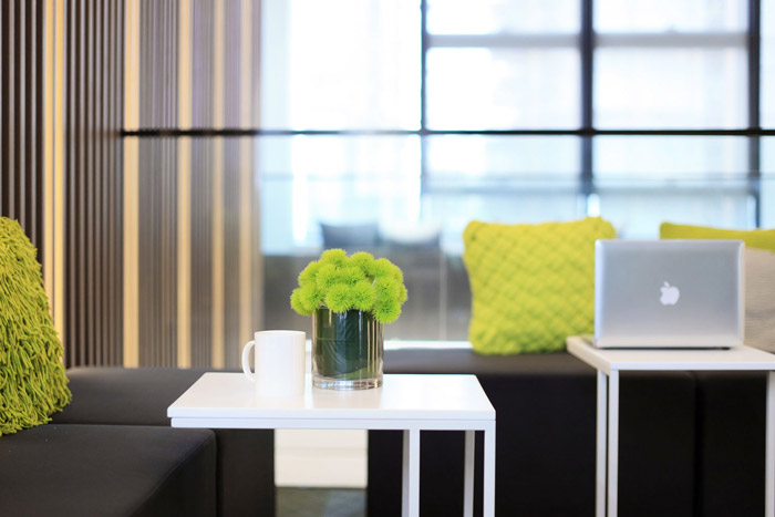 綠色環(huán)保辦公室接待區(qū)裝修設計效果圖