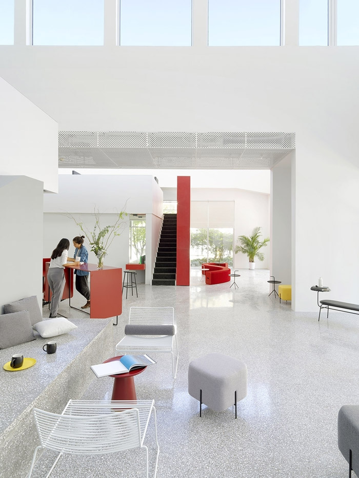 影視辦公室接待區(qū)裝修設(shè)計(jì)效果圖