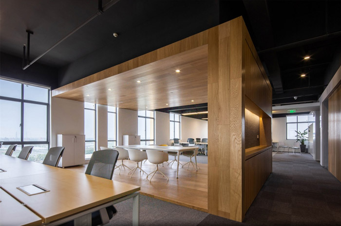 電子商務(wù)辦公室會議區(qū)裝修設(shè)計效果圖