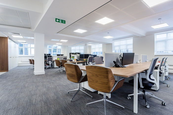 保險(xiǎn)公司辦公室辦公區(qū)裝修效果圖