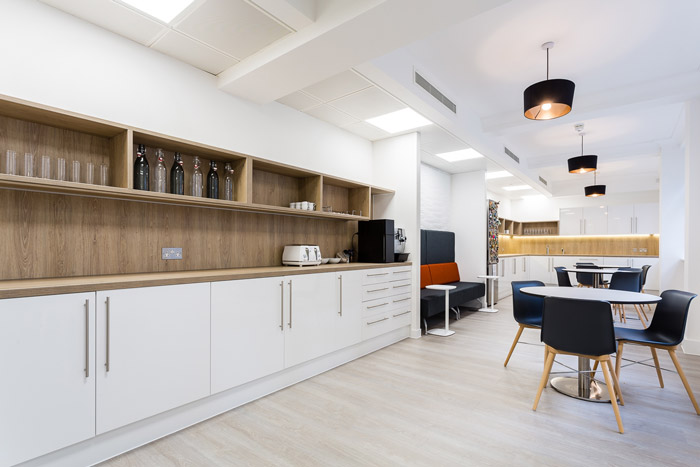 保險(xiǎn)公司辦公室休息區(qū)裝修效果圖