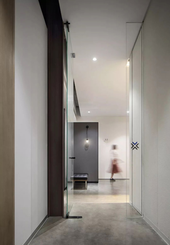 1300平方辦公室走廊裝修設(shè)計效果圖