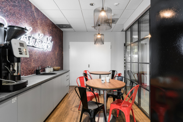 創(chuàng)意辦公茶水間裝修設(shè)計效果圖