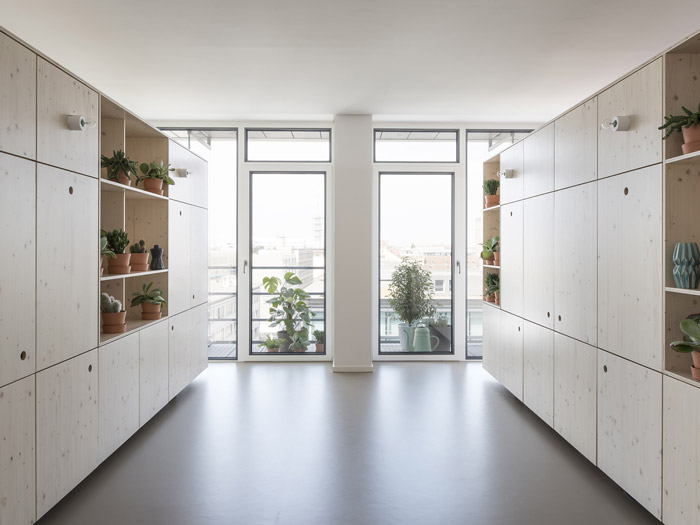 300平方辦公室綠植柜設(shè)計(jì)效果圖