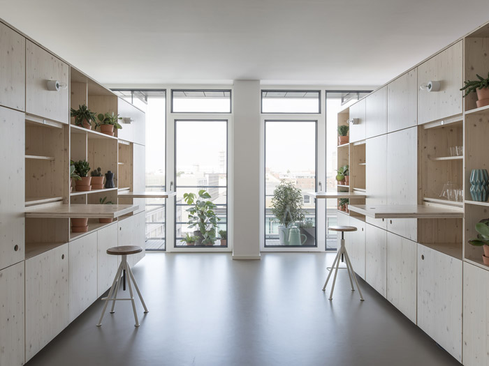 300平方辦公室綠植柜設(shè)計(jì)效果圖