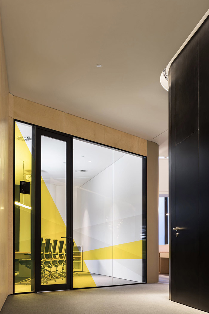 集團(tuán)辦公樓交流室設(shè)計(jì)效果圖