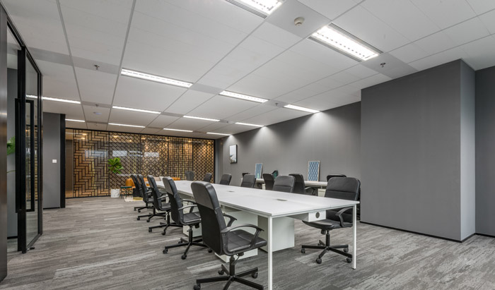 清爽辦公室辦公區(qū)裝修設計效果圖