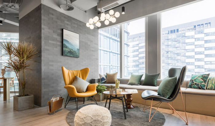 清爽辦公室獨立區(qū)裝修設計效果圖