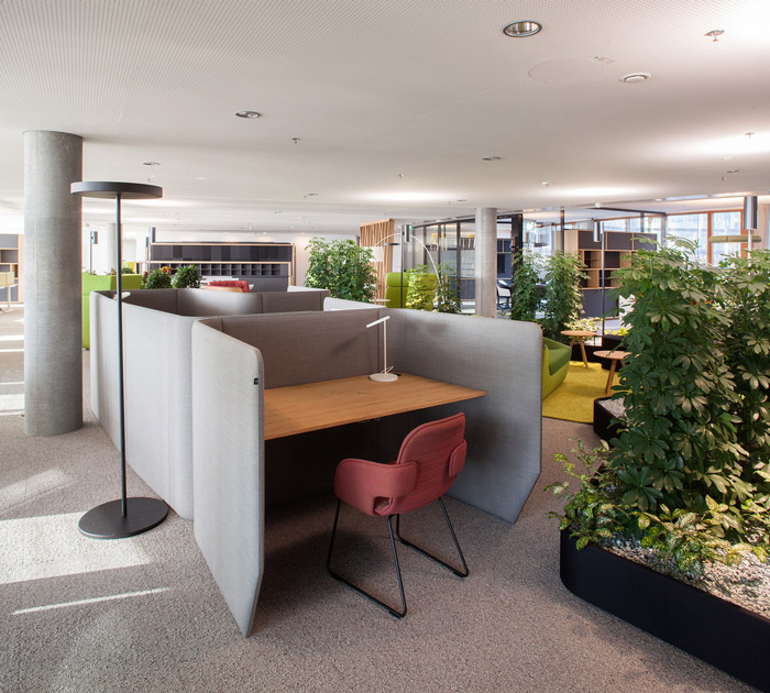 家具公司辦公室辦公區(qū)裝修設計效果圖